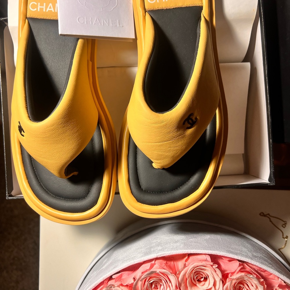 CHANEL Buttery Tan and Black Sandals